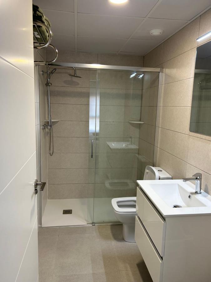 Apartamentos Breton 17 Double Deluxe อาลิกันเต ภายนอก รูปภาพ